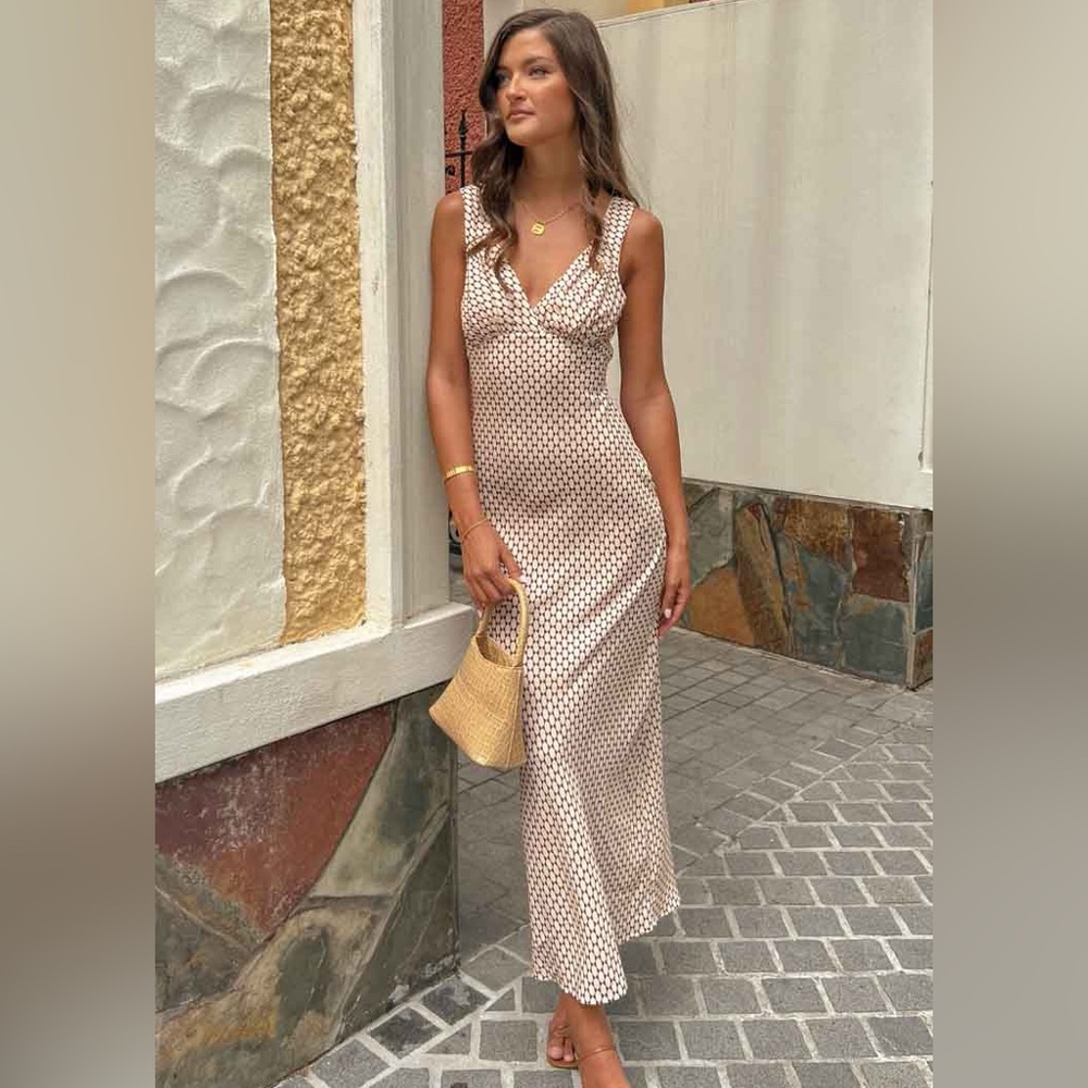 [beginning boutique] verlaine printed maxi dress